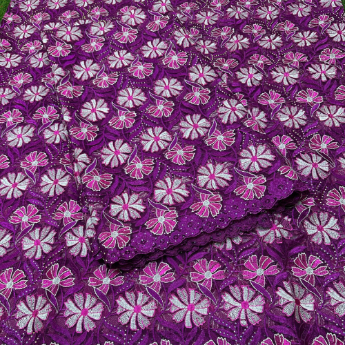 Tissu Brodé avec Foulard Couleur Mauve 5 yards